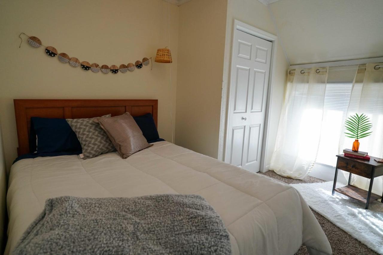 2 Bedroom Apartment Near Ndsu And Downtown فارغو، داكوتا الشمالية المظهر الخارجي الصورة